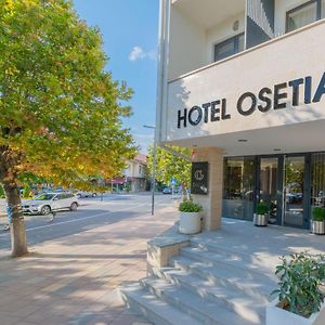 Hotel Osetia Garden 몸칠그라드 Exterior photo