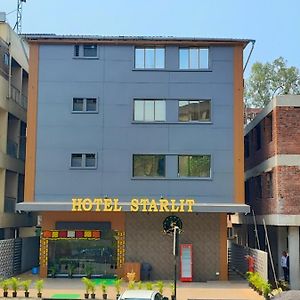 Hotel Starlit 나비뭄바이 Exterior photo