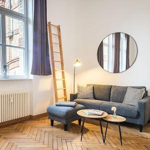 Schwarzlins Loftraum - Stilvolles Apartment Mit Smart Tv, Netflix, Disney Plus, Schnellem Wlan, Parken, Nespresso 장크트 잉베르트 Exterior photo