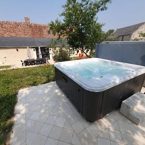 De La Salle Gite 8 Personnes A La Campagne Avec Jacuzzi 4 Chambres 3 Wc Rivarennes  Exterior photo