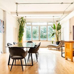 Mileend - Huge Bright & Modern Loft Suite - Kingbed 몬트리올 Exterior photo