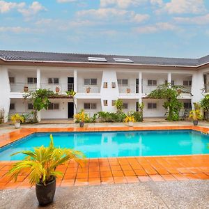 Sekondi-Takoradi Luxurious Estate 아파트 Exterior photo