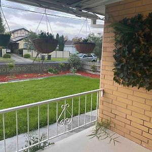 Comfy 3 Bedroom House 15Min From Airport And Melbourne Cbd Albion Exterior photo