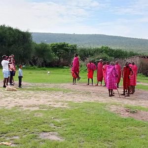 Sekenani Orkaria Safari Mara Camp 아파트 Exterior photo