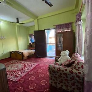 Pujan'S Homestay 바랏푸르 Exterior photo