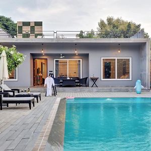 Elivaas Radhyam Luxe 2Bhk Villa With Pvt Pool 우다이푸르 Exterior photo