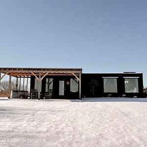 Charming Container Getaway Amidst Rural Serenity 파인그로브 Exterior photo