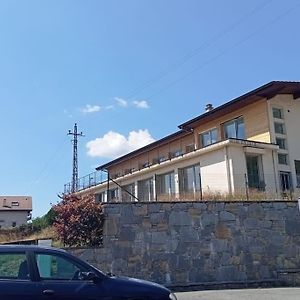 Thyez Appart' Avec Grande Terrasse Et Belle Vue Montagnes 아파트 Exterior photo