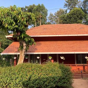 Coorg Klusters Estate Stay 비라즈펫 Exterior photo