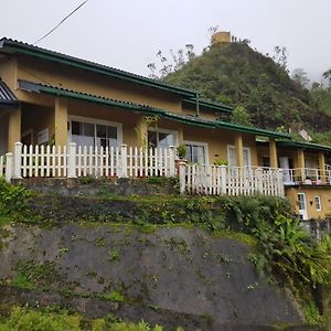 Lassana Holiday Bungalow 호텔 Rozelle Exterior photo