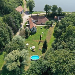 Saint-Aubin-le-Monial Le Coeur Du Moulin - Chambre D'Hote B&B Exterior photo