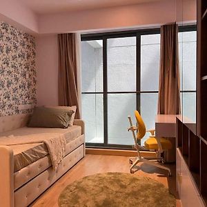 Luxurious 3-Bedroom In 훌루말레 Exterior photo