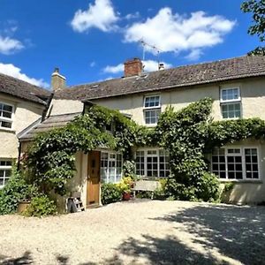 Pass The Keys Stylish And Spacious Cotswolds Cottage - Sleeps 6 레츠레이드 Exterior photo