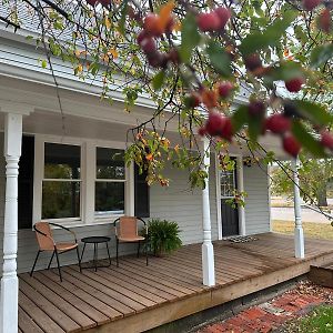 Crabapple Cottage 헤스턴 Exterior photo