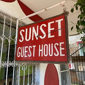 Sunset Guest House 산 후안 델 수르 Exterior photo