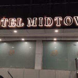 Hotel Midtown , 바레일리 Exterior photo