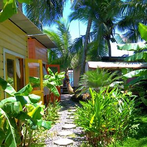 Boathouse Bungalows By The Sea 보카스 타운 Exterior photo