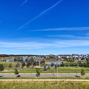 Weston Creek Lakeside Brand New Settled Townhouse，Near Shops 빌라 Exterior photo