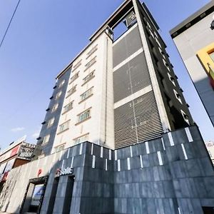 From H Sum Hotel Yuseong Branch 대전광역시 Exterior photo