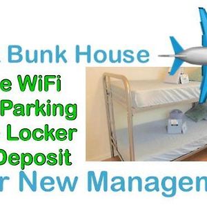 포트 로더데일 Airport Bunk House Free - Wifi - Parking - Coffee- Long Term Welcome 호스텔 Exterior photo