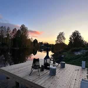 Exclusive Villa Outdoor Jacuzzi & Stunning View 로바니에미 Exterior photo