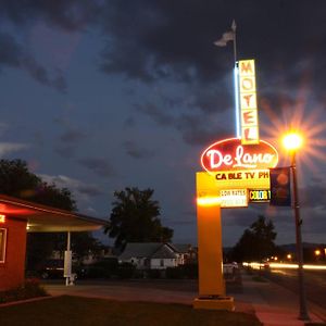 Delano Motel & Rv Park 비버 Exterior photo