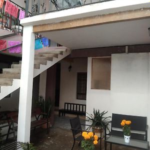 Casa Petirrojo - Habitaciones En 파츠쿠아로 Exterior photo