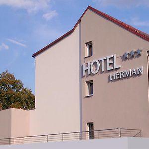 Hotel Herman 리흐노프 나드 크네즈노우 Exterior photo