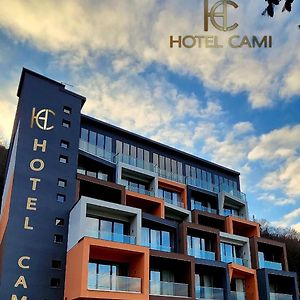 Hotel Cami 데바르 Exterior photo