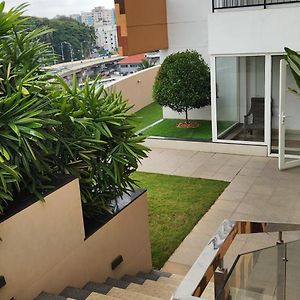 1Bhk Luxury Apartment- Palayam 트리반드룸 Exterior photo
