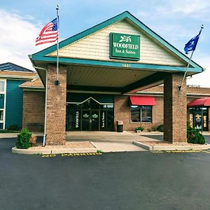 Woodfield Inn And Suites 마쉬필드 Exterior photo