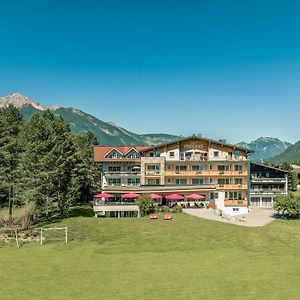 Hotel Foehrenhof 슈탄차흐 Exterior photo