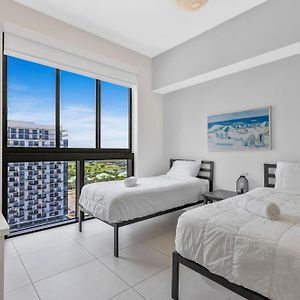 Unique Suite In The Heart Of Downtown Doral 마이애미 Exterior photo