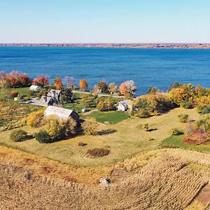 Bongards Loyalist Lakehouse With Private Beach 빌라 Exterior photo