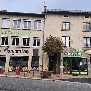 Le Barriol 호텔 Saint-Julien-Chapteuil Exterior photo