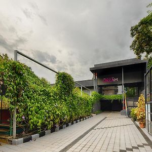 Vidya Residency 호텔 Thrissur Exterior photo
