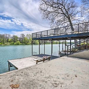 Waterfront Guadalupe River Lodge Home With Dock! 세강 Exterior photo