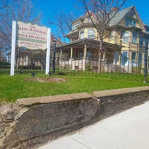The Weis Mansion Bed And Breakfast 워털루 Exterior photo