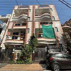 Entire House- Ground Floor- Raj Villa 칸푸르 Exterior photo