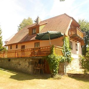 Hrdonov Haus In Kovarov Mit Terrasse, Grill Und Garten 빌라 Exterior photo