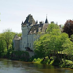 Rivarennes  Chateau De La Tour En Brenne B&B Exterior photo