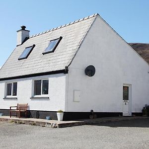 The Fisherman'S Cottage Bunaveneadar Exterior photo