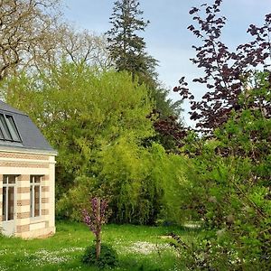 Bessé-sur-Braye Eco-Gite - Domaine De La Gavolerie 빌라 Exterior photo