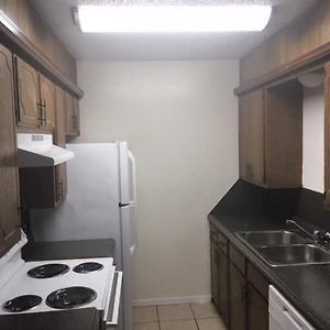 One Bedroom Close To Fort Sill! 로턴 Exterior photo