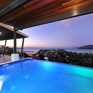 15 Kara - Luxurious Home With Million Dollar Views 에일리비치 Exterior photo