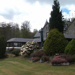 Glenspean Lodge Hotel 로이브리지 Exterior photo