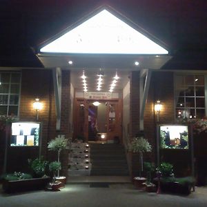 Hotel Restaurant Itzumer Pass 힐데스하임 Exterior photo