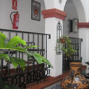 Apartamentos Turisticos Casa Cantillo 카르모나 Exterior photo