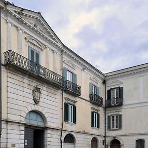 Il Palazzotto 호텔 이세르니아 Exterior photo