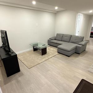 YYC Open Modern Concept 2Br Basement 아파트 Exterior photo